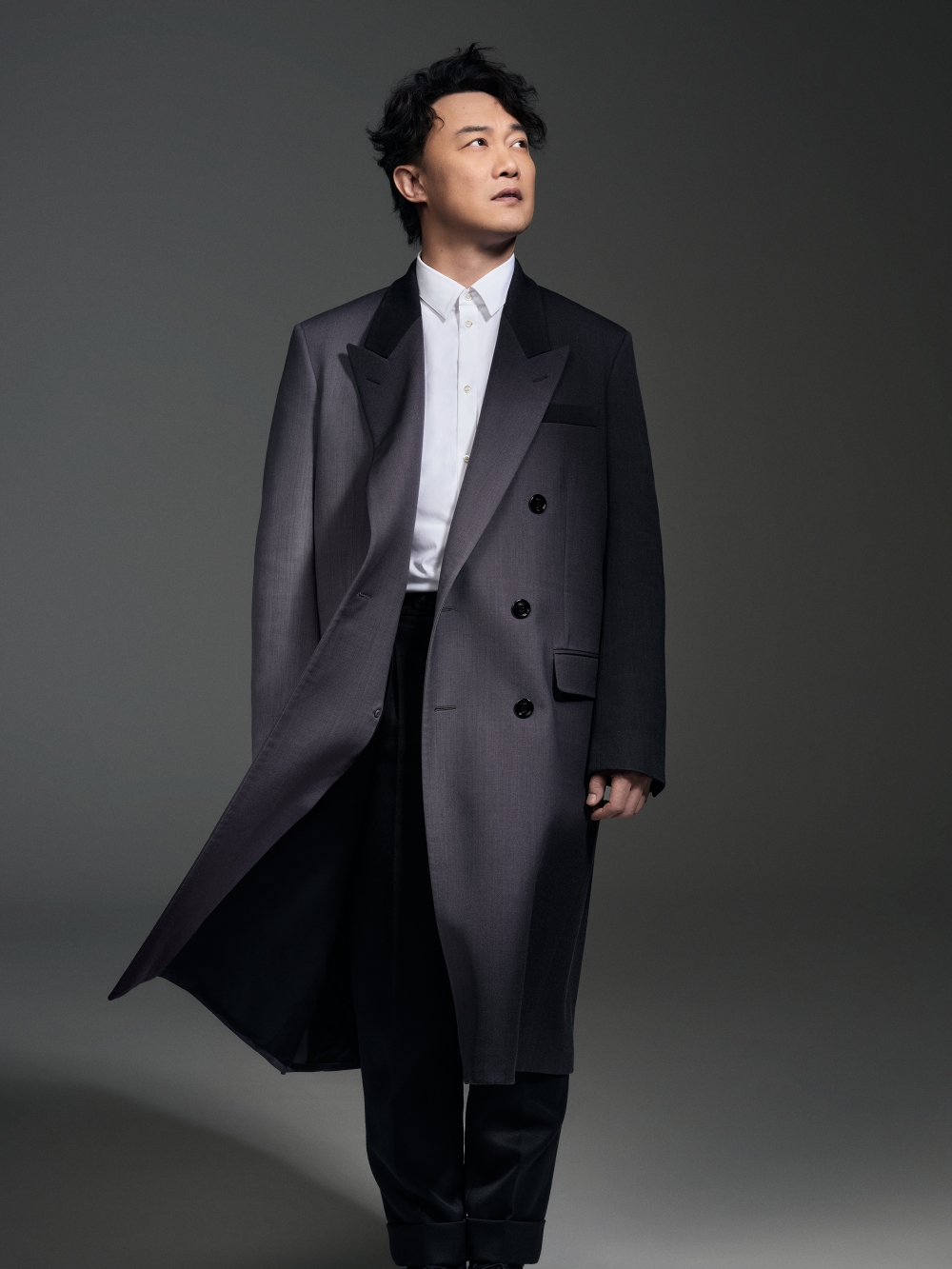 Eason演唱會就宣佈取消銀行信用卡優先訂購、門票接近五成公開發售,每人限買四張,希望歌迷可以有更多機會買到演唱會門票。