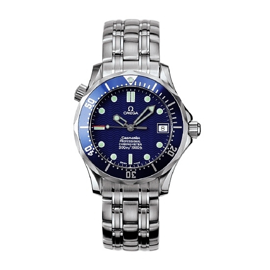 呢款手錶係OMEGA海馬系列Seamaster Diver 300，藍寶石色錶面平實有格調，而且係1993年款