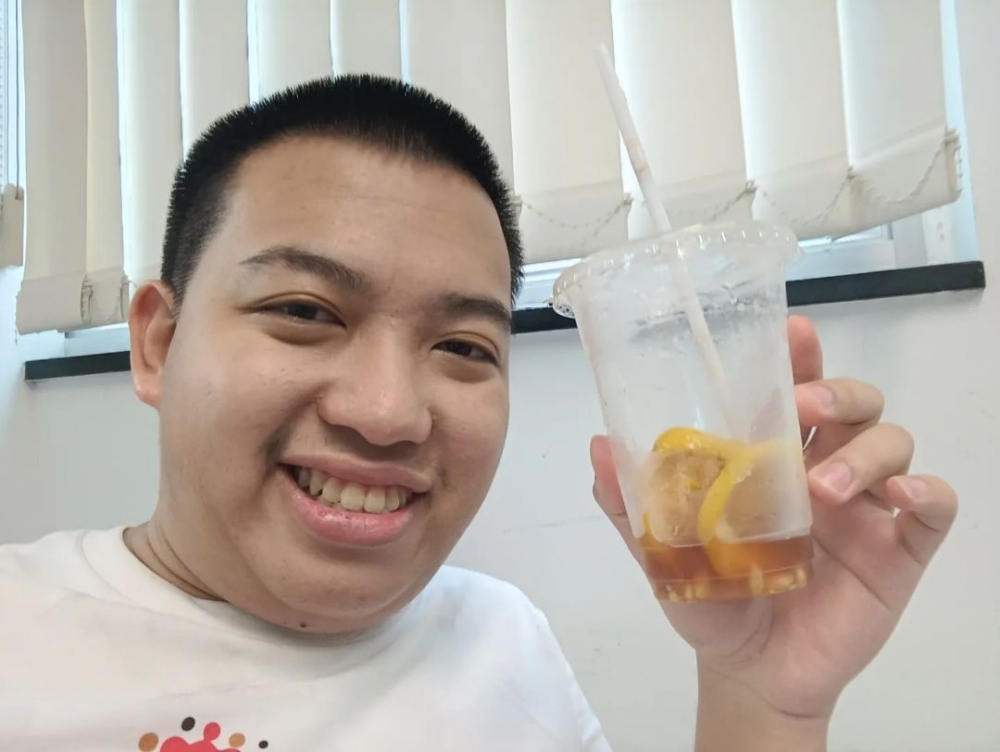 Kenny最近有唔少廣告