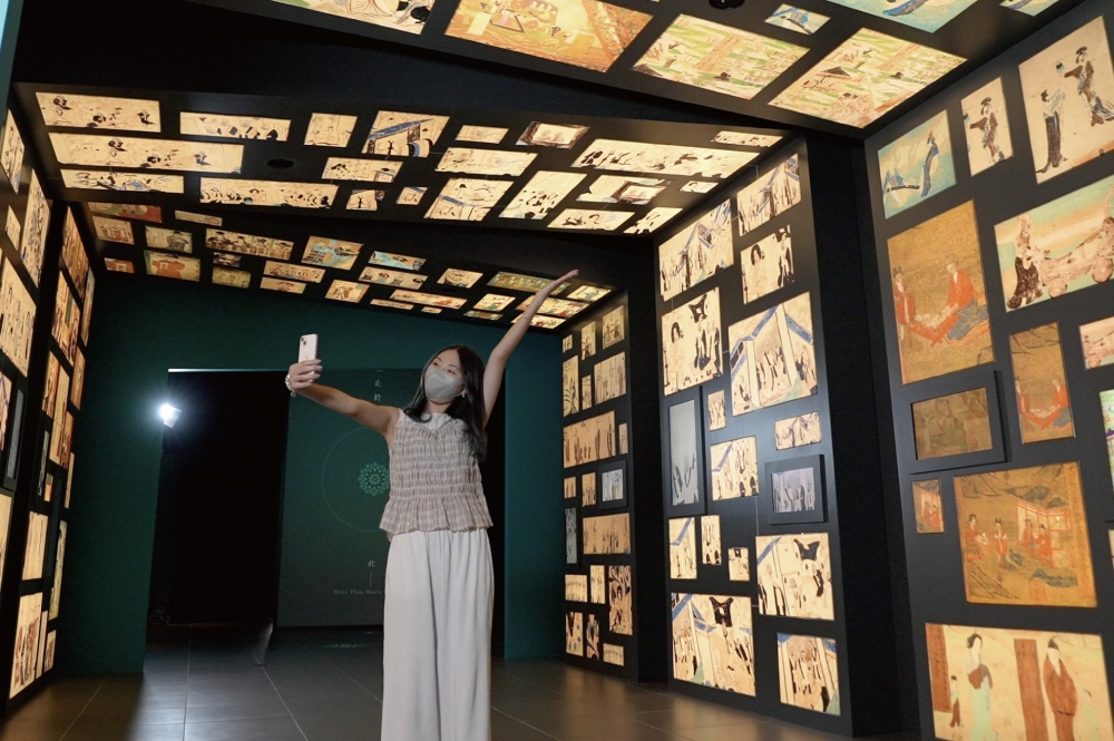 「敦煌搜畫」就好似行入時光隧道一樣，了解到古人生活嘅各種面貌。