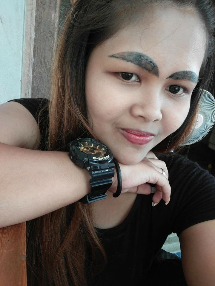 泰國26歲女大膽搵零經驗嘅紋眉師，結果就變成「蠟筆小新」咁！