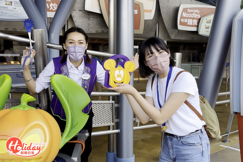 萬聖節傳統活動當然是Trick-or-Treat，不同造型的南瓜頭手推車將突襲街頭！