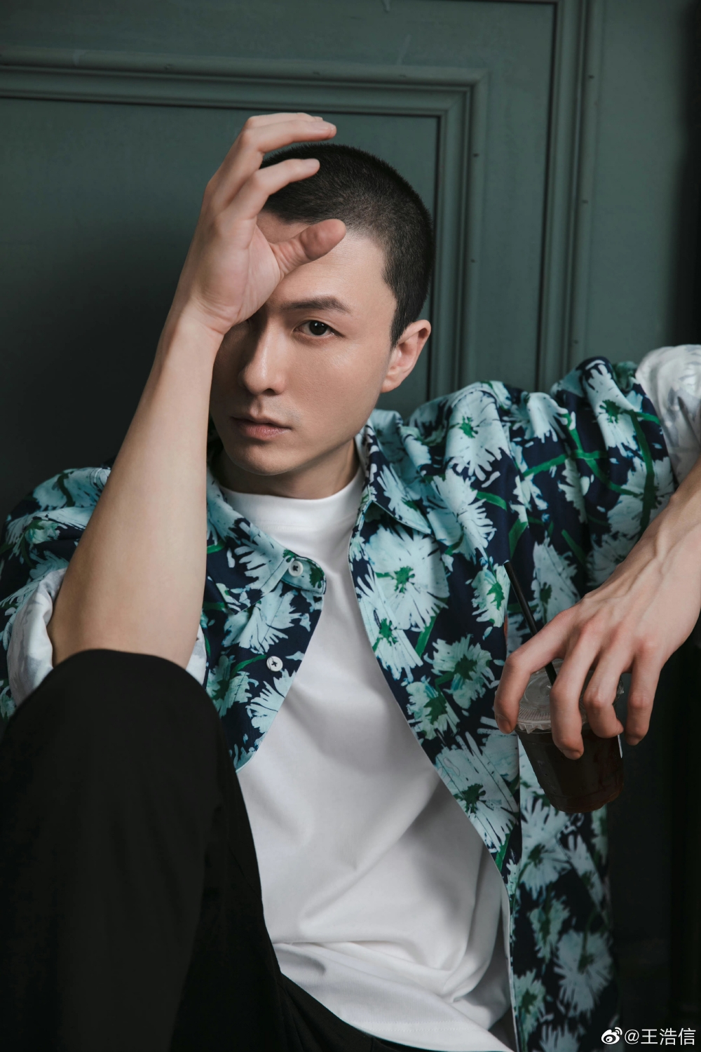 王浩信早前公開自己嘅全新髮型！