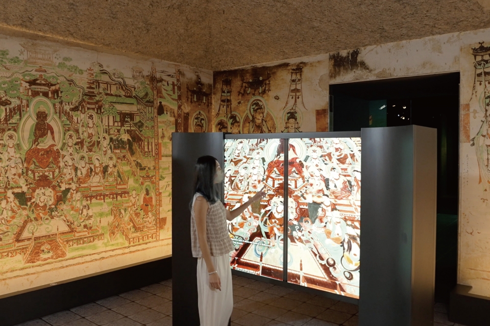 榆林窟第25窟嘅1：1複製洞窟感覺超真實！入到去記得睇埋介紹壁畫亮點嘅動畫呀！