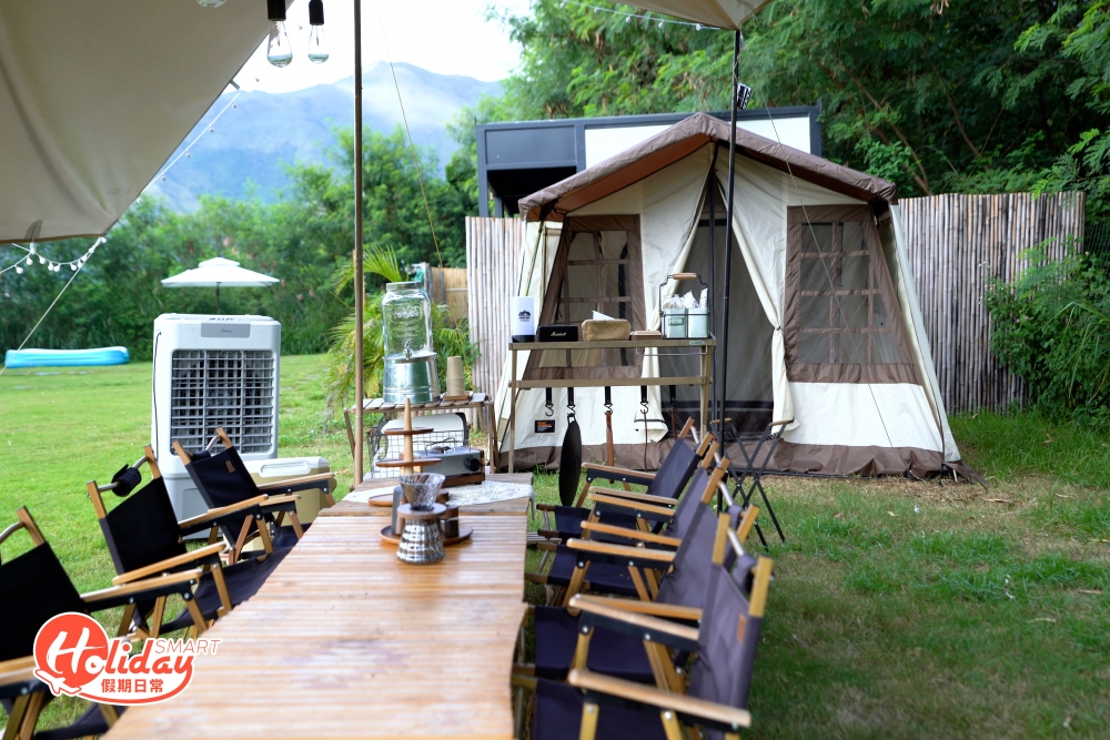 營地新推出的Camping Party將Party Room的概念搬戶外,簡單來說即是以露營作為場景佈置的戶外派對空間,一來到營地已搭建好露營場景,有人氣日系小山屋營帳讓大家盡情打卡,$168起即可玩足6個鐘,可供6至12人享用。