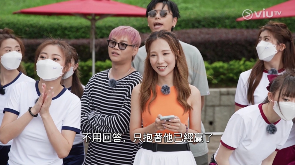 193仲話：「馬小玲，攬實阿Dee！唔使答㗎，淨係攬住佢（阿Dee）就已經贏喇！」