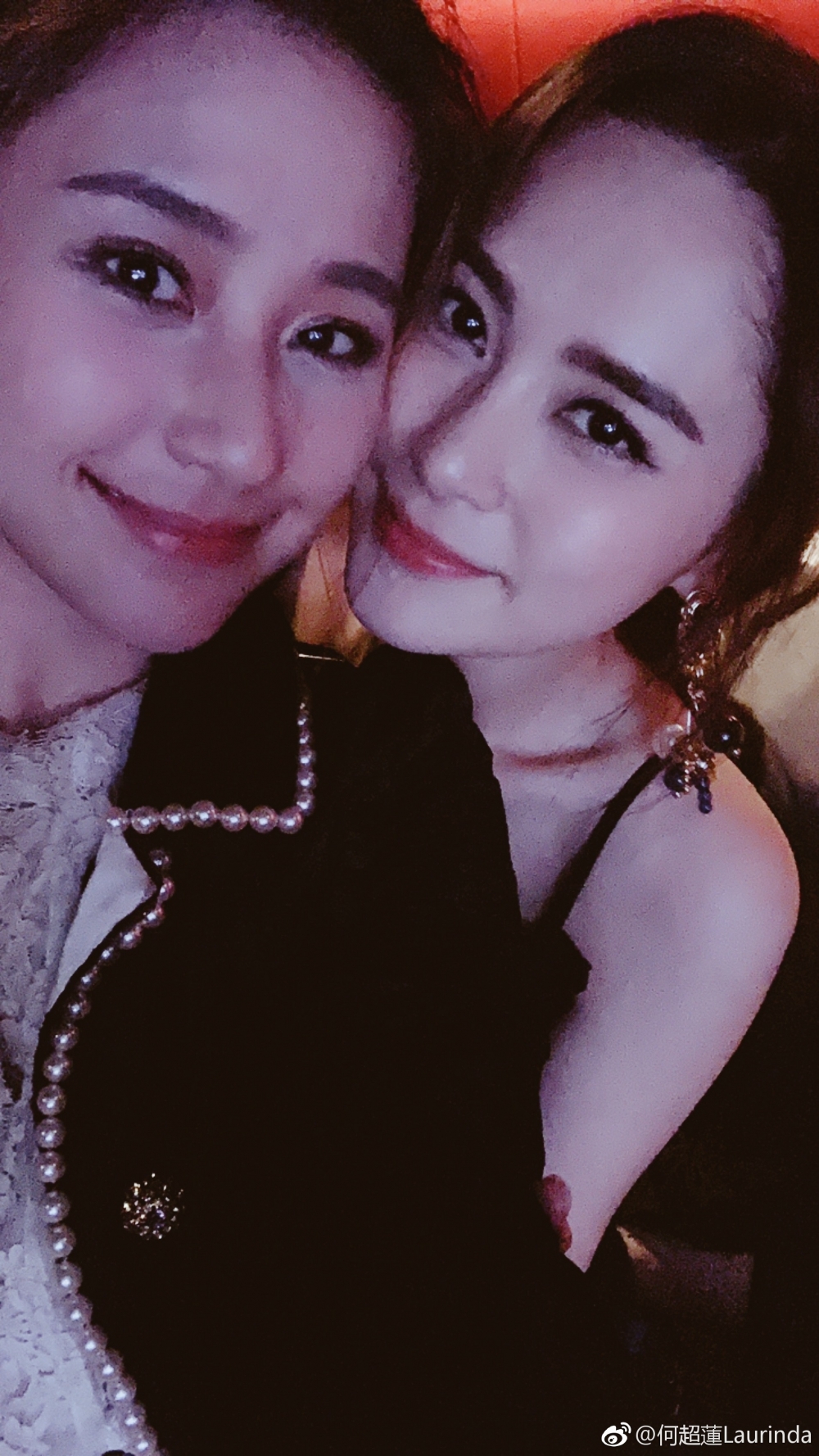 情同姊妹嘅兩人近年互動少咗好多，不單無再公開過合照，2018年之後互相留言、轉發都欠奉。