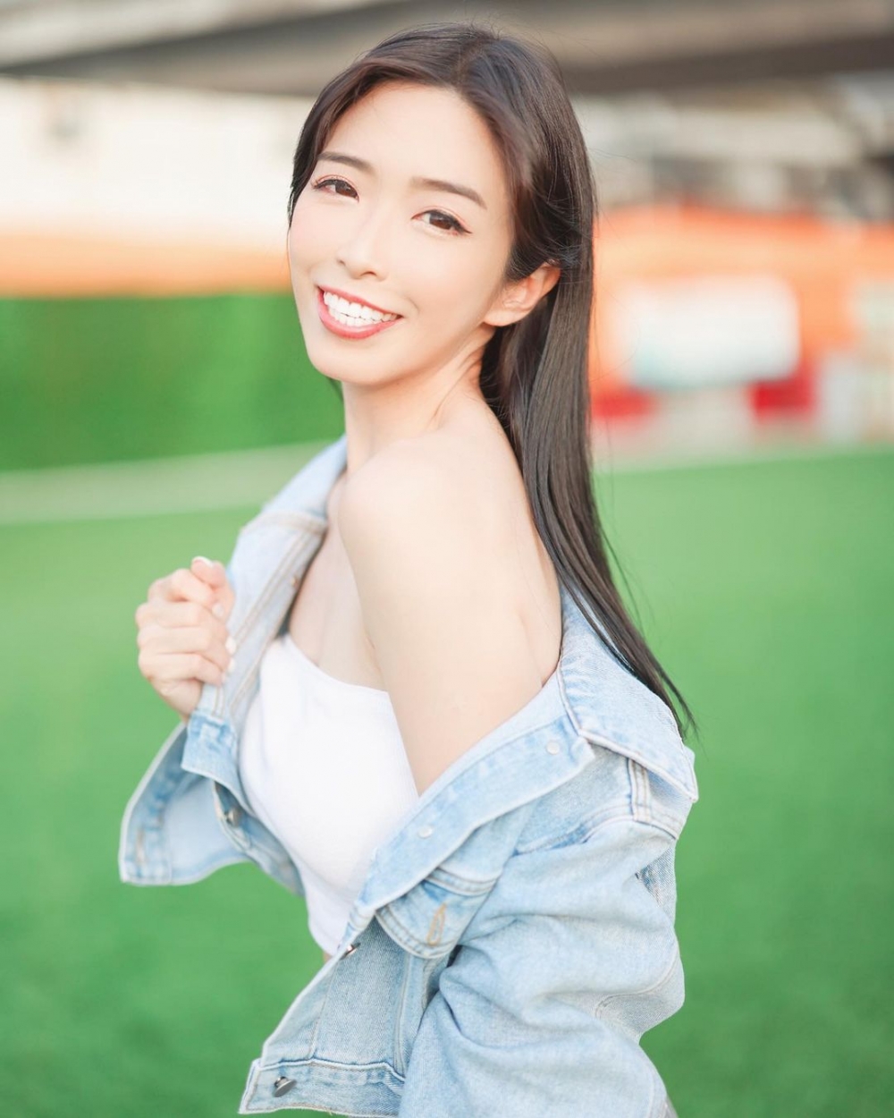 而雪姨同時擁有8間公司!