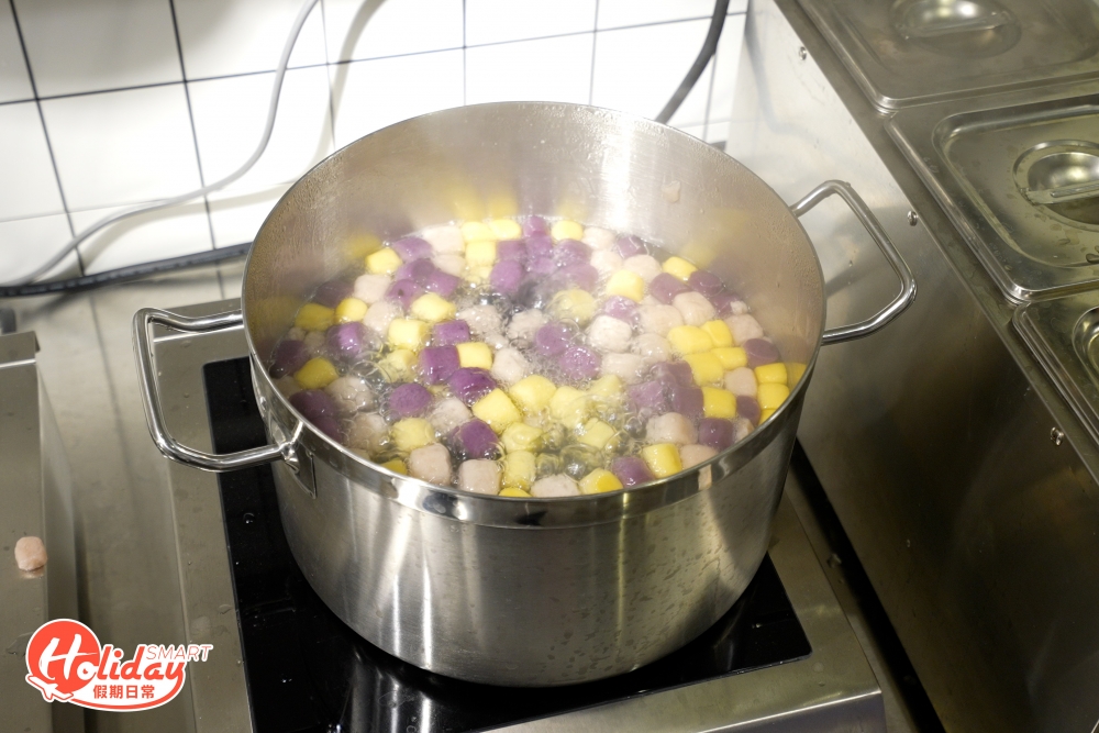 招牌的手工芋圓是店主每日新鮮製作，有芋圓、蕃薯圓和紫薯圓3款種類！