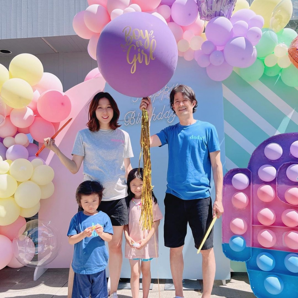 唔少網民都大呼羨慕，不過有網友就指鍾嘉欣應該拒絕合照，因為佢曾經喺小紅書見過唔少人偶遇佢都被拒絕合照