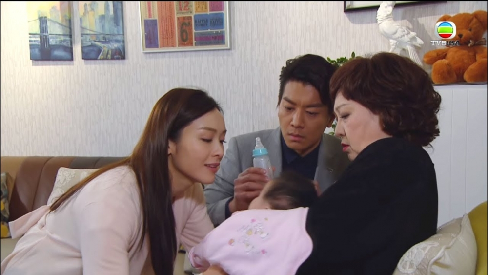 有指嗌唔出名嘅係產婦夫家嘅親戚，當中仲有老爺奶奶。佢哋解釋平時喺屋企叫開新抱小名，所以先唔知真名