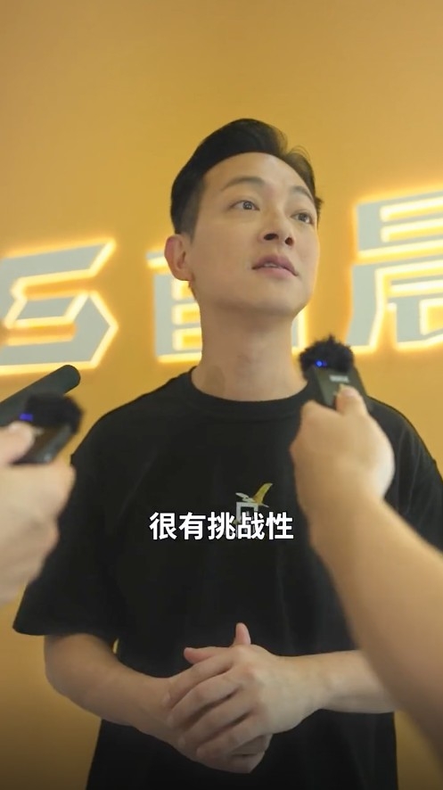 梁競徽曾經拍片表示自己唔係無劇拍先帶貨,而係覺得帶貨好有挑戰性