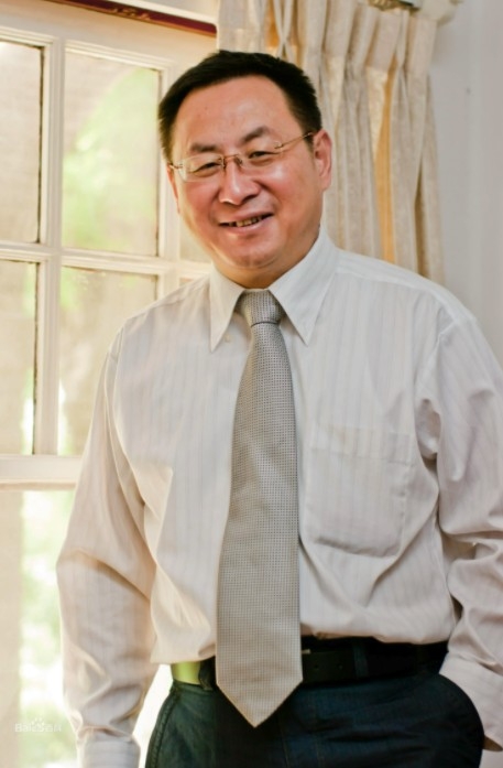 本身有網民以為女方係方岱寧嘅妻子