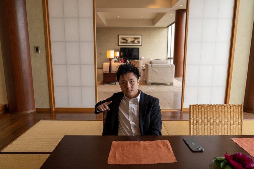 「百億富三代」鍾培生有唔少緋聞女友