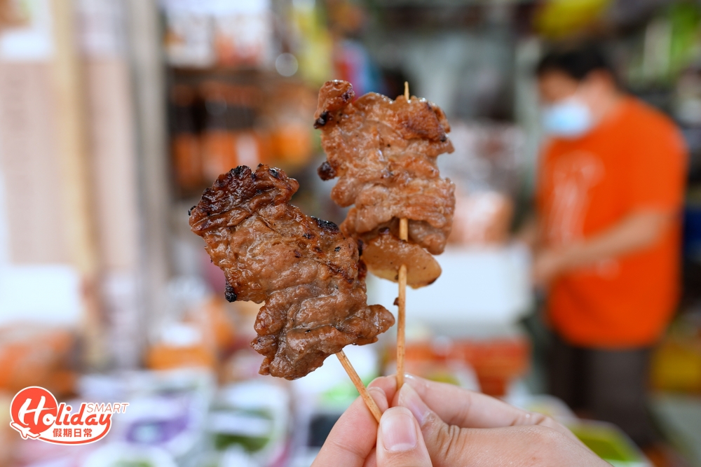 經翻熱過的自家製豬肉串燒,肉質味道帶微甜又多汁,再蘸上自家秘製醬汁,食出泰國地道的甜酸味之外,更仿如置身於泰國一樣!