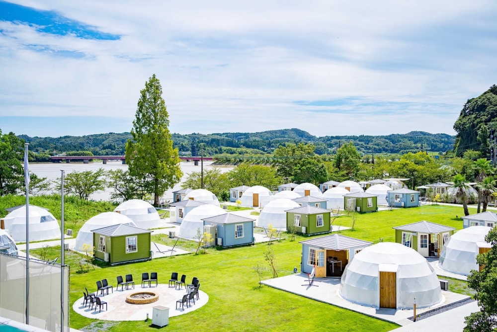 高滝湖グランピングリゾート FB