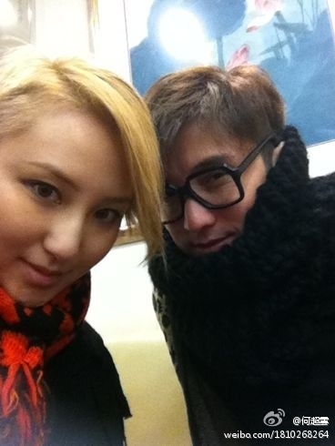 回顧以往超雲同陳山聰拍拖嗰陣比依家高調不少,唔只會一齊出席活動,超雲送禮物畀男友都係名牌