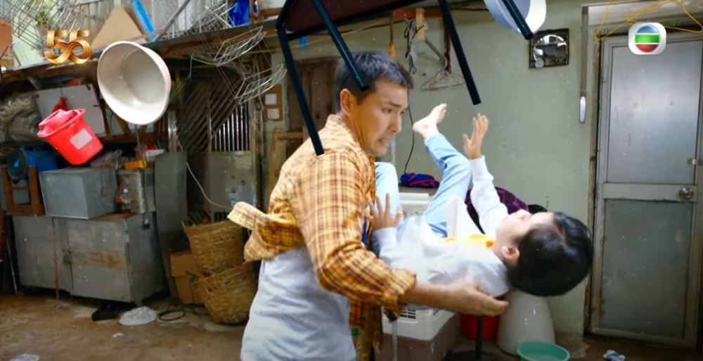《超能使者》預告片中見到大量嘅後製CG特效!