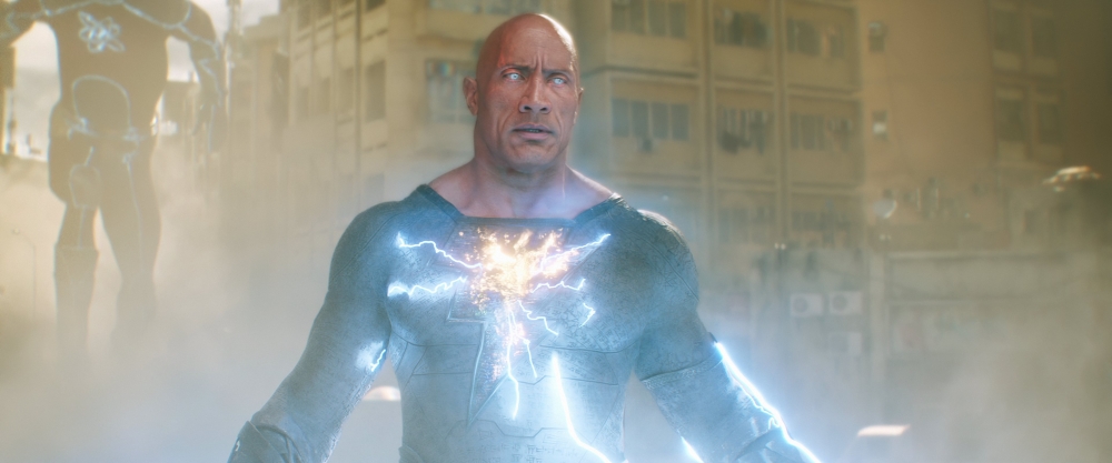 黑亞當的超能力源自埃及眾神，需要喊出「Shazam！」才能變身！