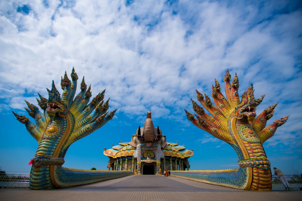 泰國絕美寺廟打卡推介：班麗寺（彩象寺）Wat Ban Rai 