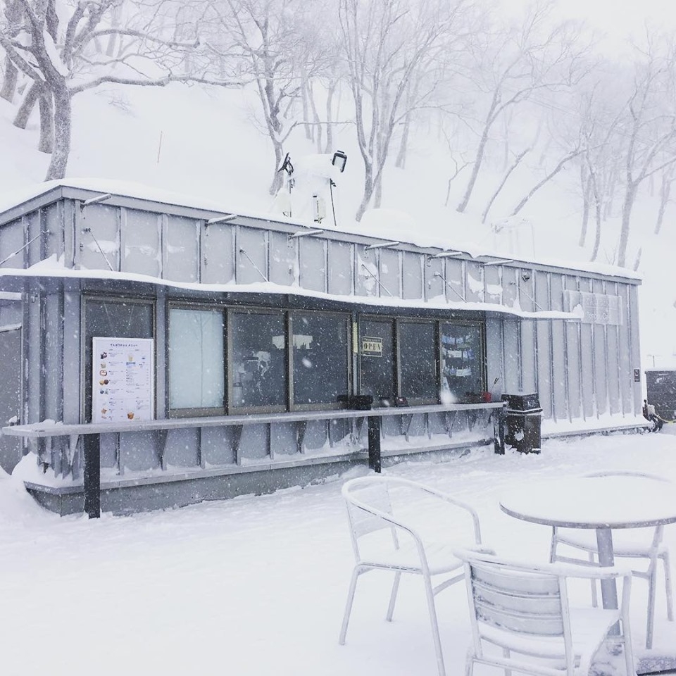 位於北海道雲海平台嘅「Tenbou Café」係必去打卡嘅cafe～