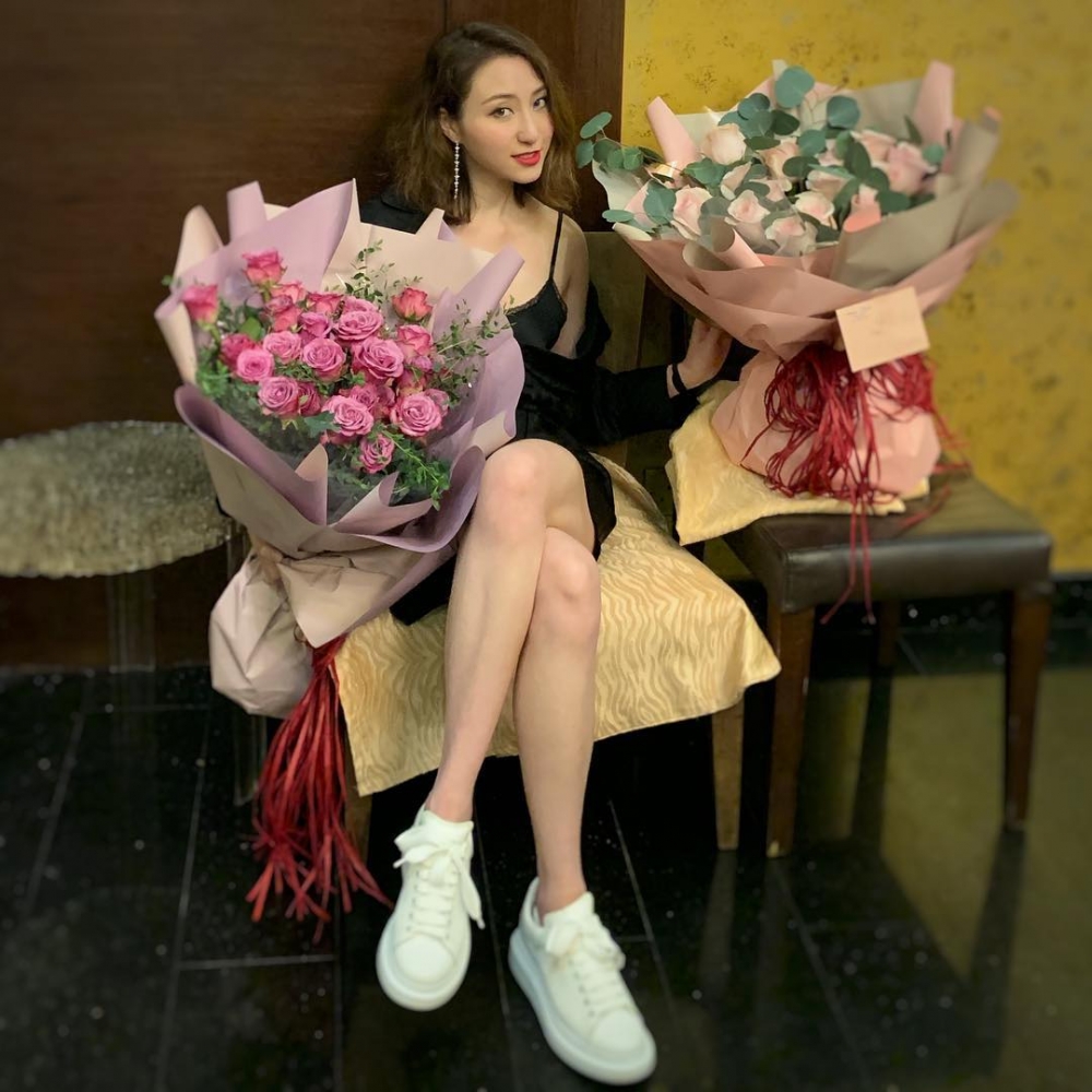 現年33歲嘅何超雲(Florinda)早前被爆獲圈外男友求婚