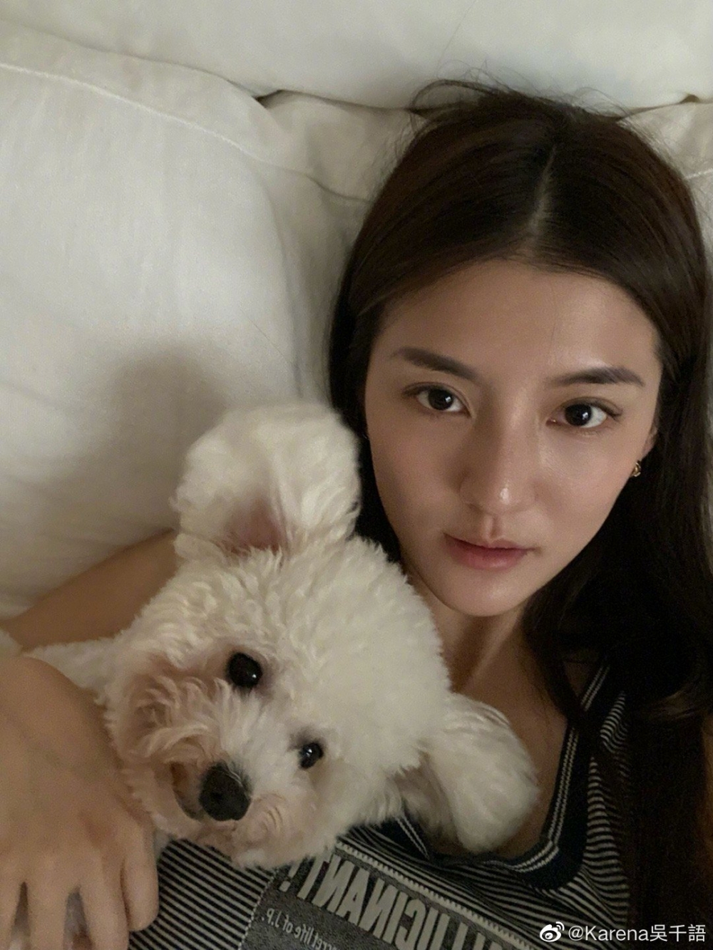 林峯不但公開承認同吳千語嘅戀情,更肉麻叫女友做「BB」,又曾經連續講7次「好愛」千語