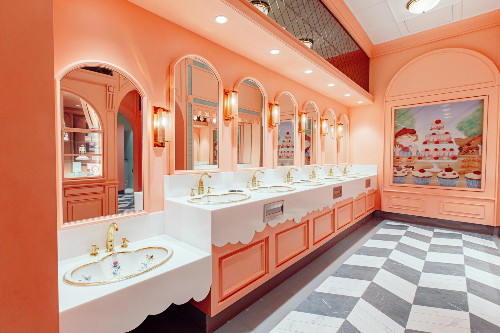 2樓另一個廁所主打法國鄉村烘培甜品店！