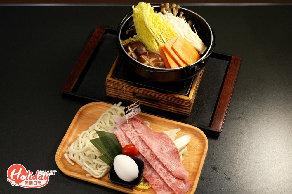 店家推介壽喜燒配上日本直送的日本第一和牛「鹿兒島A5和牛」,牛肉油花分佈平均!