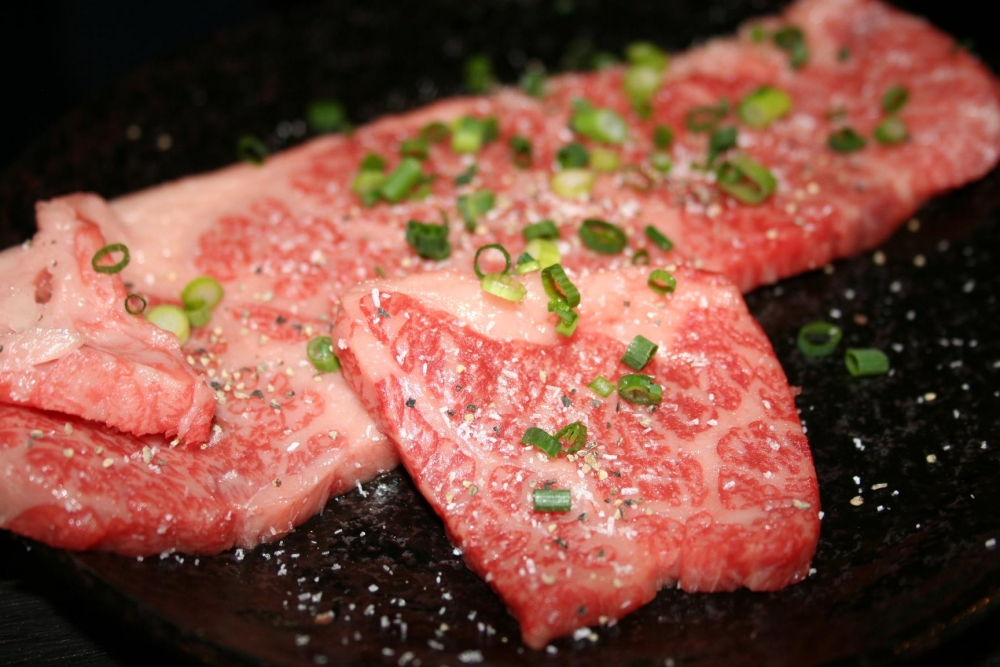 新宿食肉センター極 FB