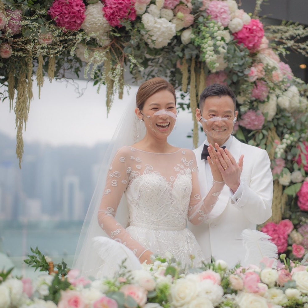 2021年朱慧敏同心臟科醫生男友陳良貴結婚