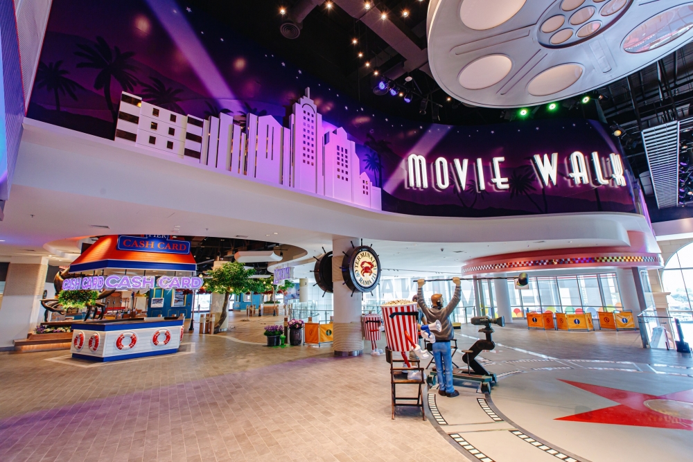 兩層樓除左有Pier21平價美食街，仲有按摩店、健身房、兒童遊樂場和戲院進駐！