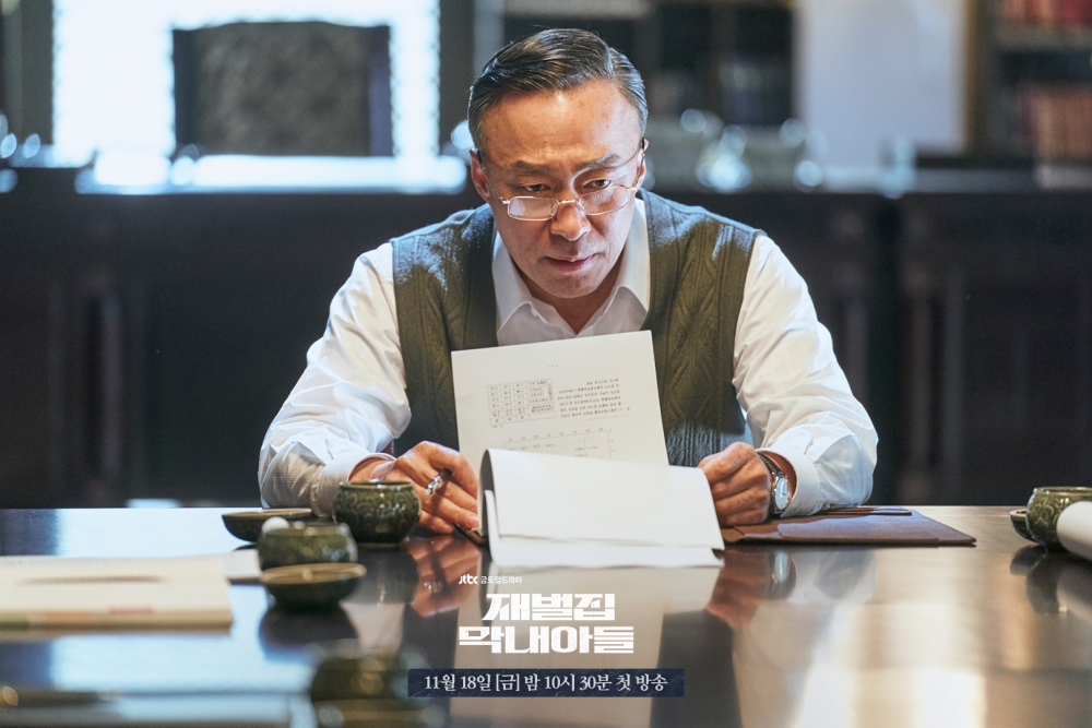 除了宋仲基,影帝李星民的超強演出亦係亮點之一!