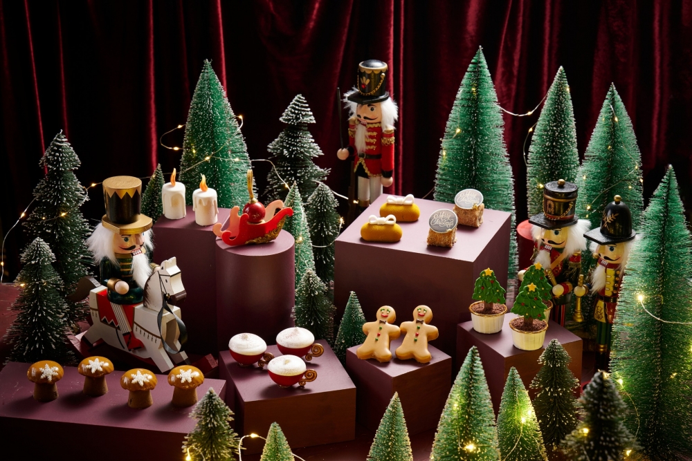 一系列聖誕主題的精緻甜品～