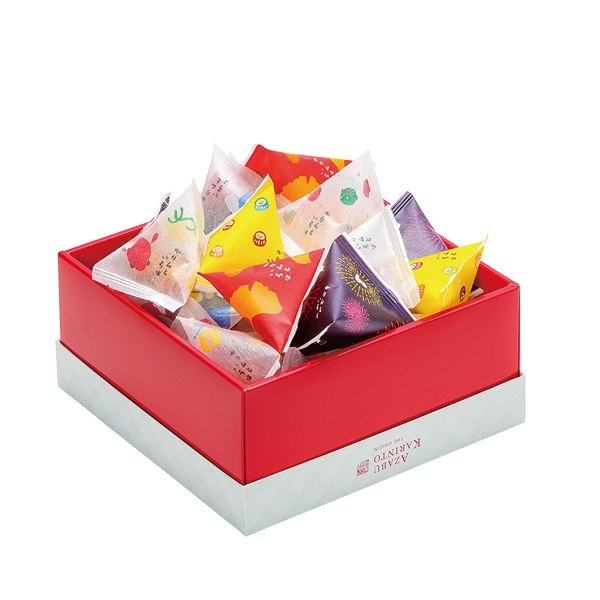 「麻布かりんと」推出的花林糖除了定番的黑糖口味,還有咖哩、咖啡、牛奶等特別風味