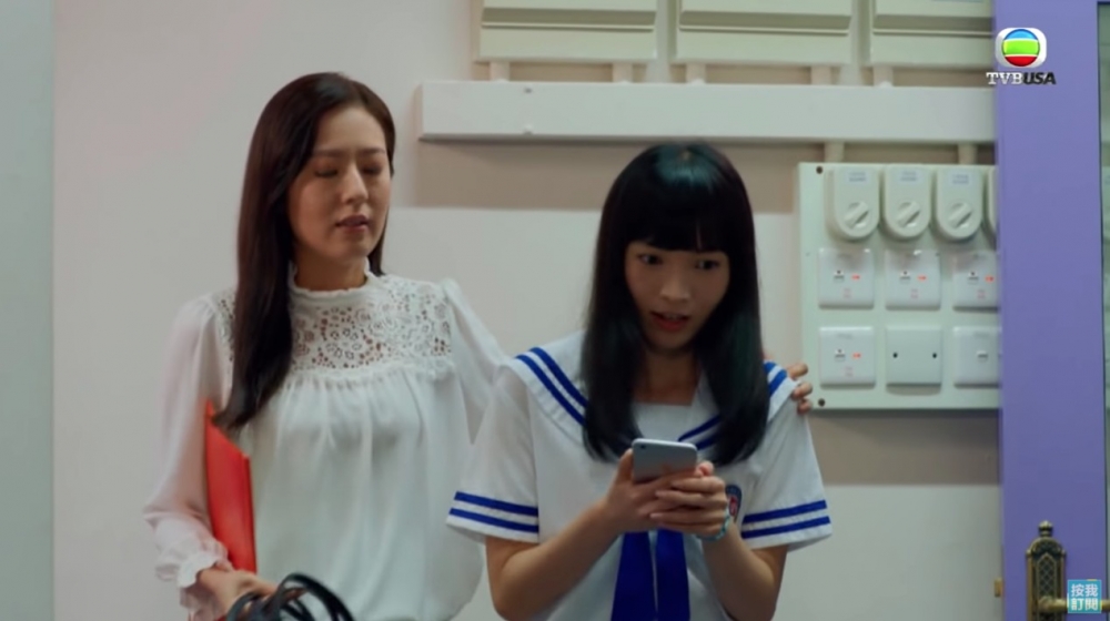 少女更喺WhatsApp同同學傾偈,期間提及要輕生。