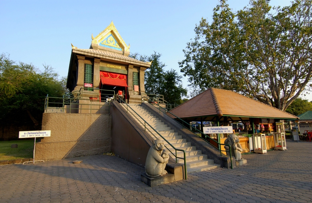 華富里景點推薦:帕甘廟 San Phra Karn
