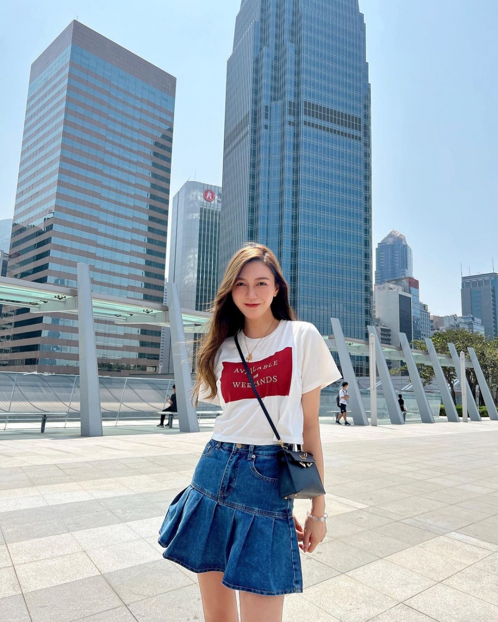 其實張欣欣IG平時都晒唔少旅行照，又有名牌手袋，十分富貴！