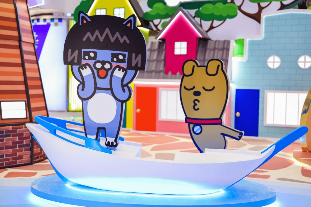 卓爾廣場_Neo & Frodo港口公園。