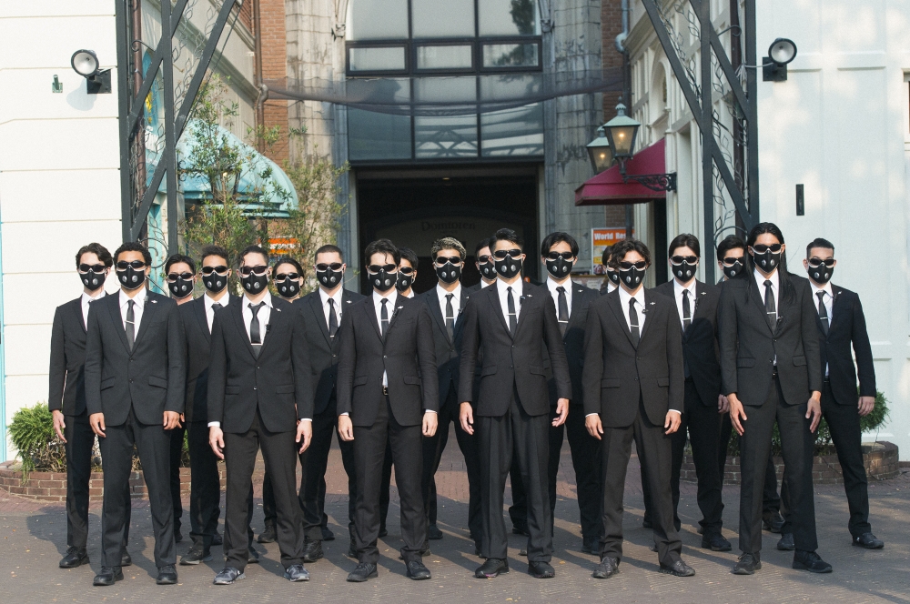 參賽者最害怕的獵人以黑衣造型上陣，多達120位！