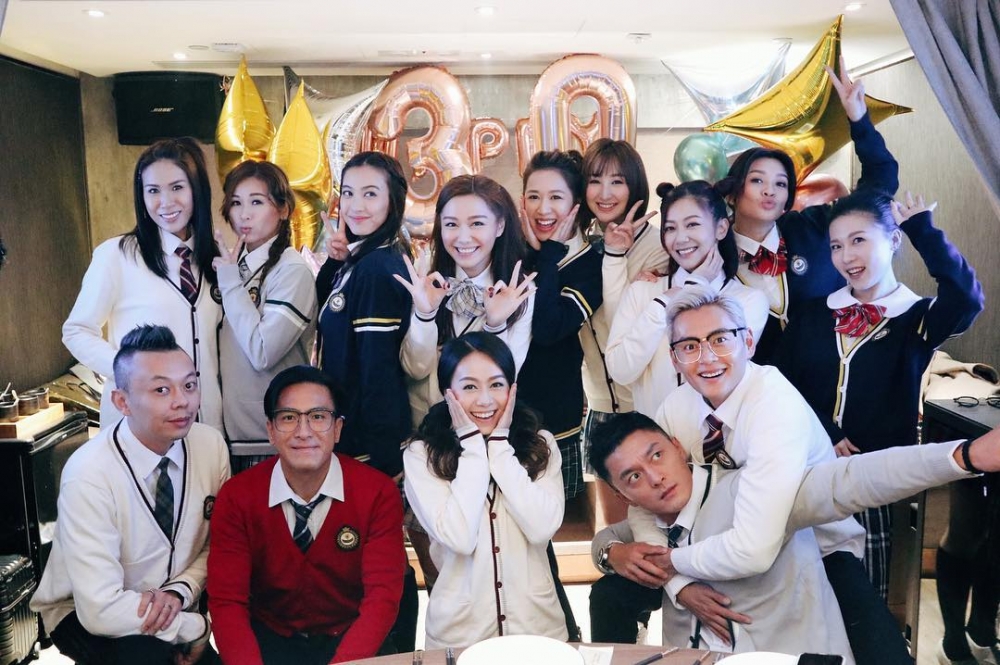 湯洛雯曾同黃心穎交好,更同馬明分別以「好友」同「男友」嘅身份出席黃心穎生日派對。