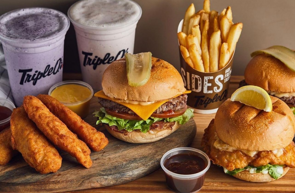 Triple O’s招牌且足料的漢堡包曾引起話題。
