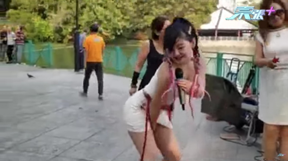 「屯門娜娜」董幸兒都有參加，佢曾經係「屯門歌舞團」台柱