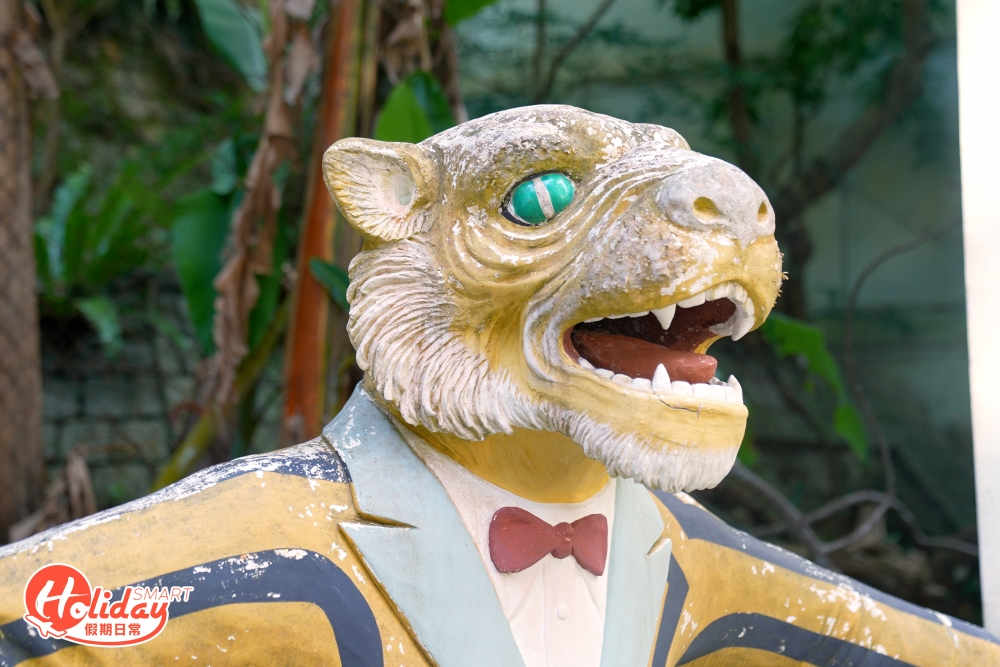 雕像亦只剩下幾座，遊客們均指吸引程度大減！