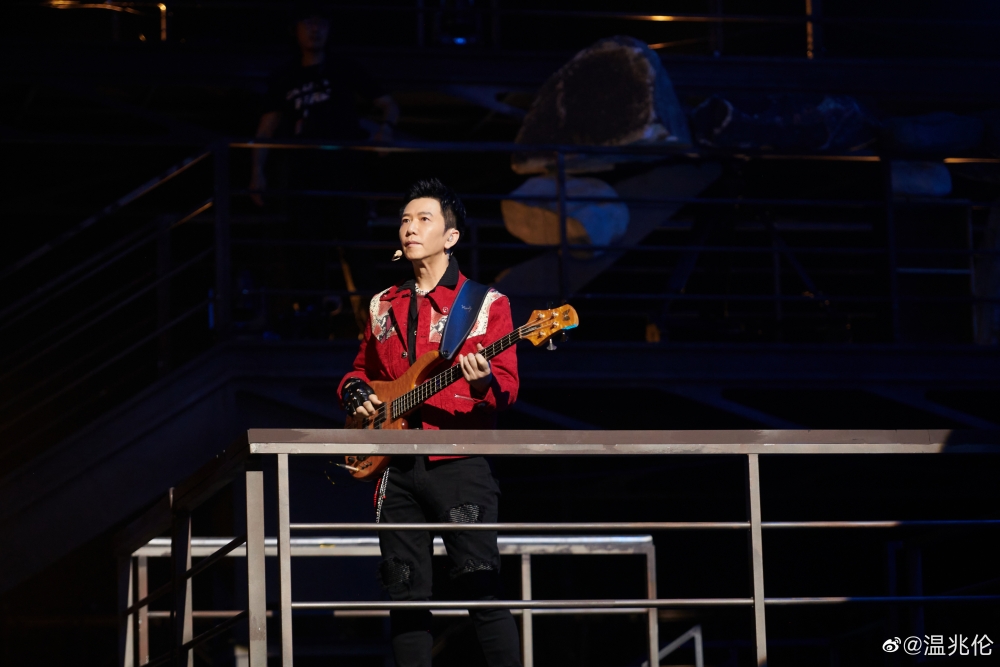 雖然未能喺節目走到最後，但久未於幕前出現嘅溫兆倫仍憑呢個綜藝收穫人氣。