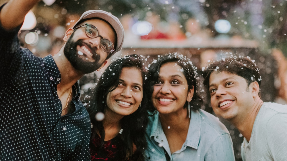 在熱帶國家感受滿天飄雪意境！