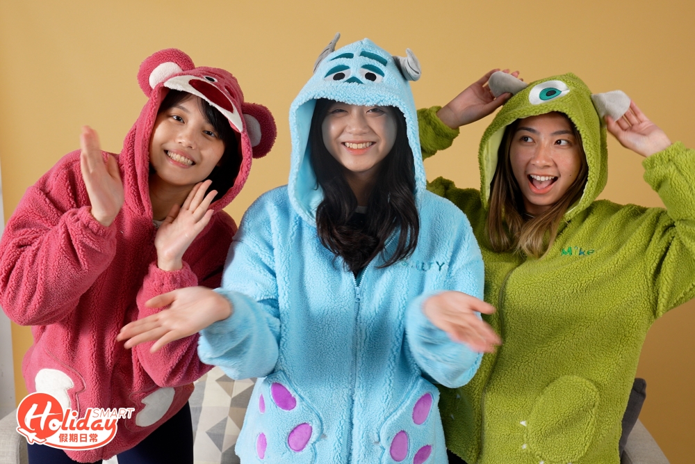 「Fluffy Festival」 系列中最吸睛是3D立體外套，有齊勞蘇、毛毛及大眼仔，每件外套都分別印上不同角色標誌性的特徵，如大眼仔的單眼睛和他頭上立體的角、毛毛造型及可愛勞蘇耳朵等。