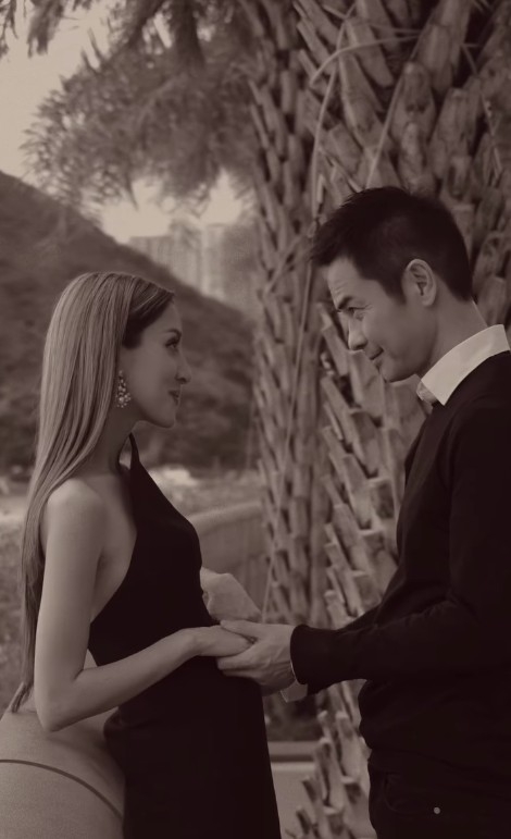 最近陳凱琳喺IG公開影片，片中佢同丈夫深情對視