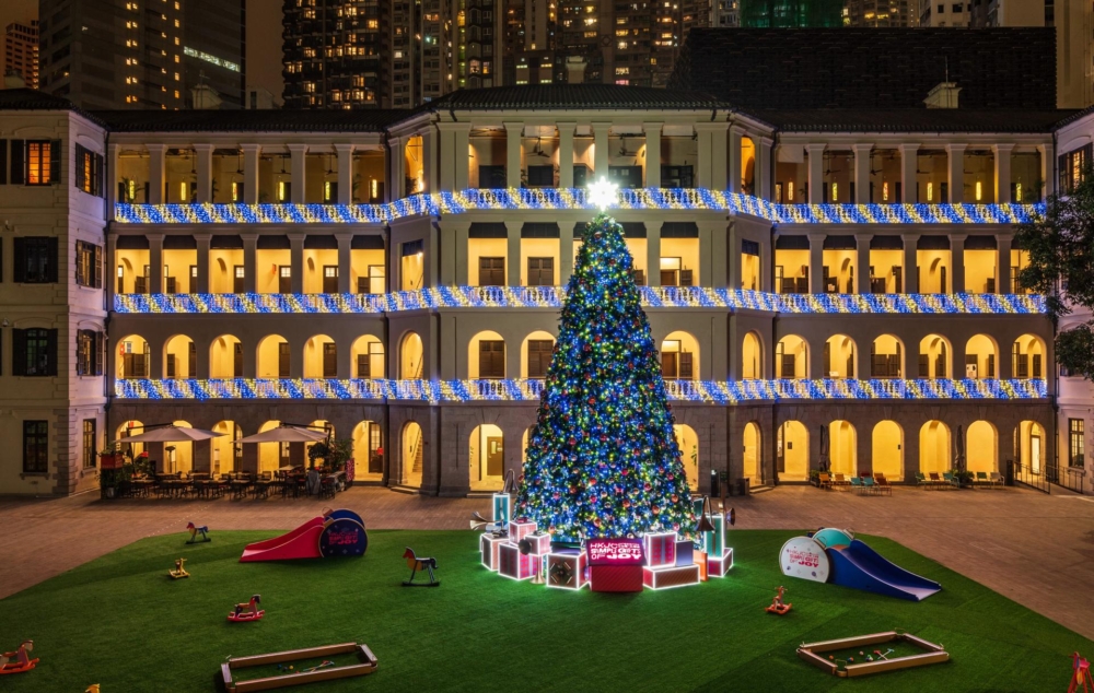 大館都會聖誕節亮燈，12米高嘅巨型聖誕樹好靚！