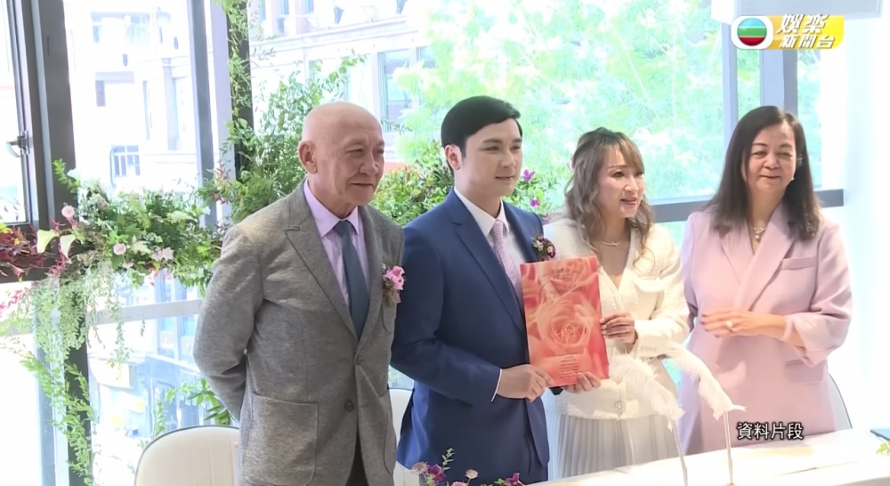 有指施明不滿新抱Agnes年紀大屬高齡產婦，但李泳豪就表示根本無婆媳不和